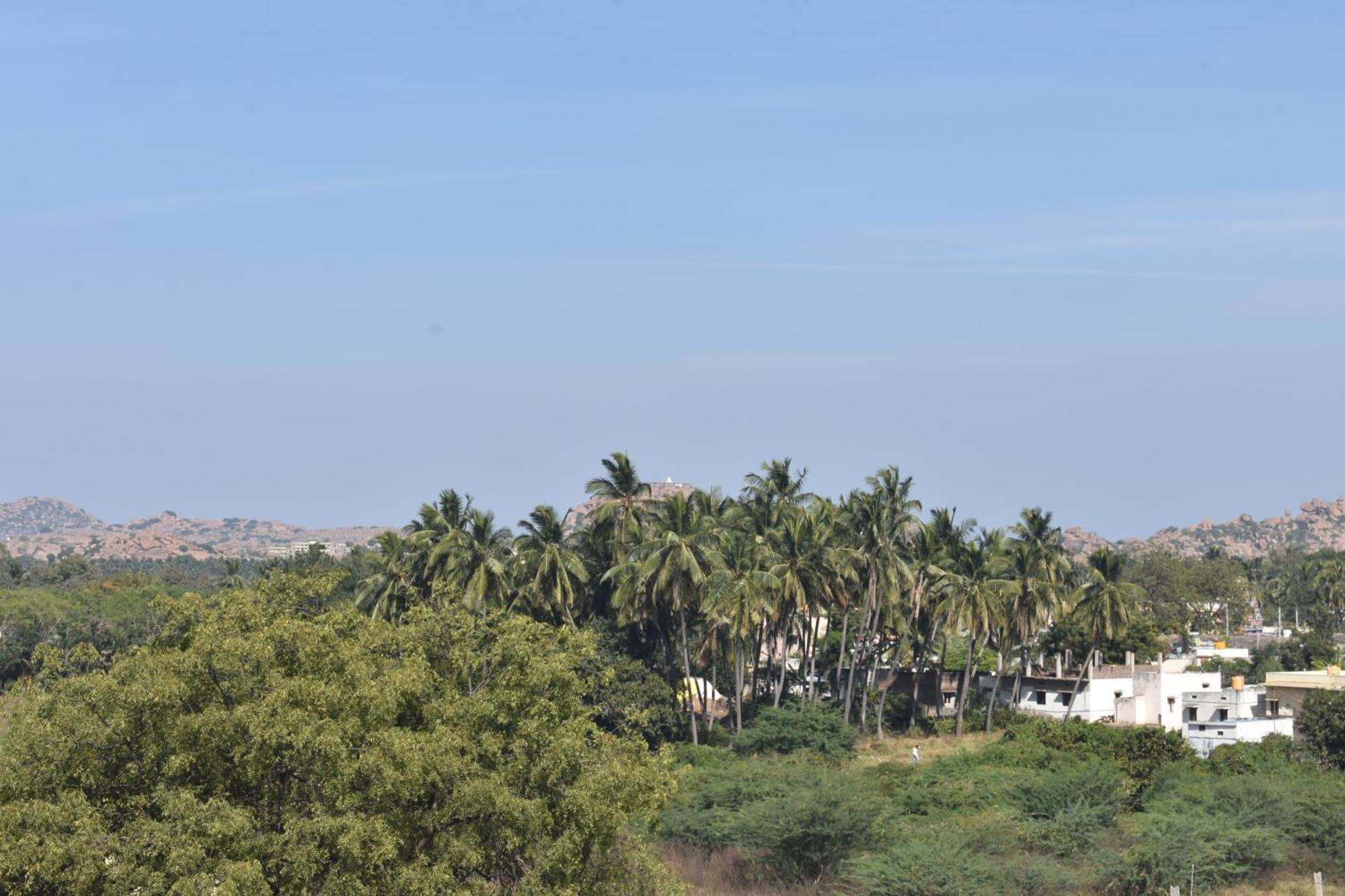 Manoj Homestay Хампи Экстерьер фото
